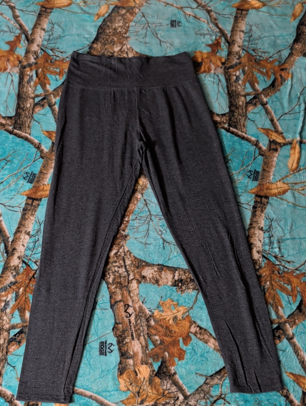 stars above Black High-Waist Stretch Leggings